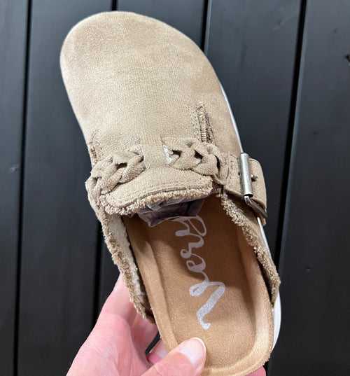 Cali Slide in Taupe